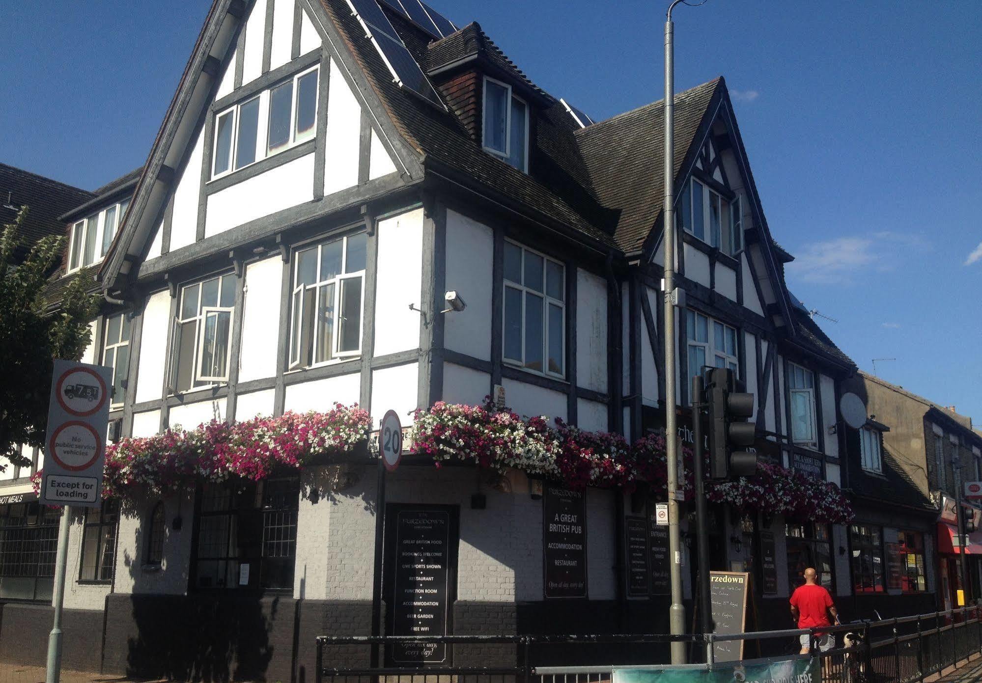 The Furzedown Hotel Mitcham Exterior foto